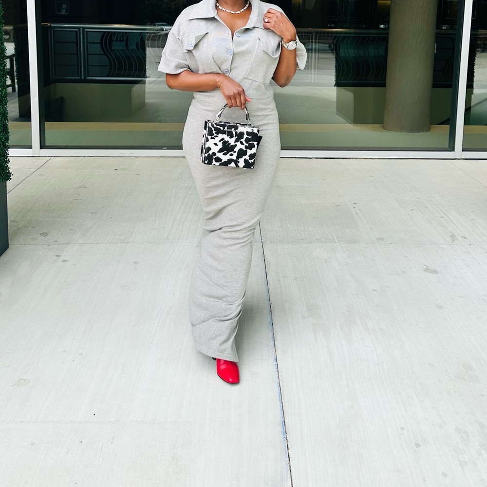Grey two piece set . Size S/us4